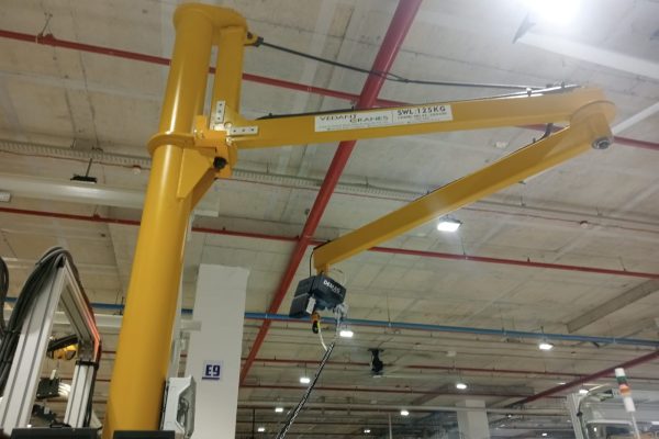 articulated jib crane img2
