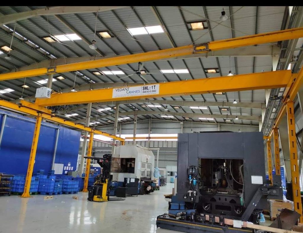 We manufacture both single and double girder eot crane-vedant cranes 